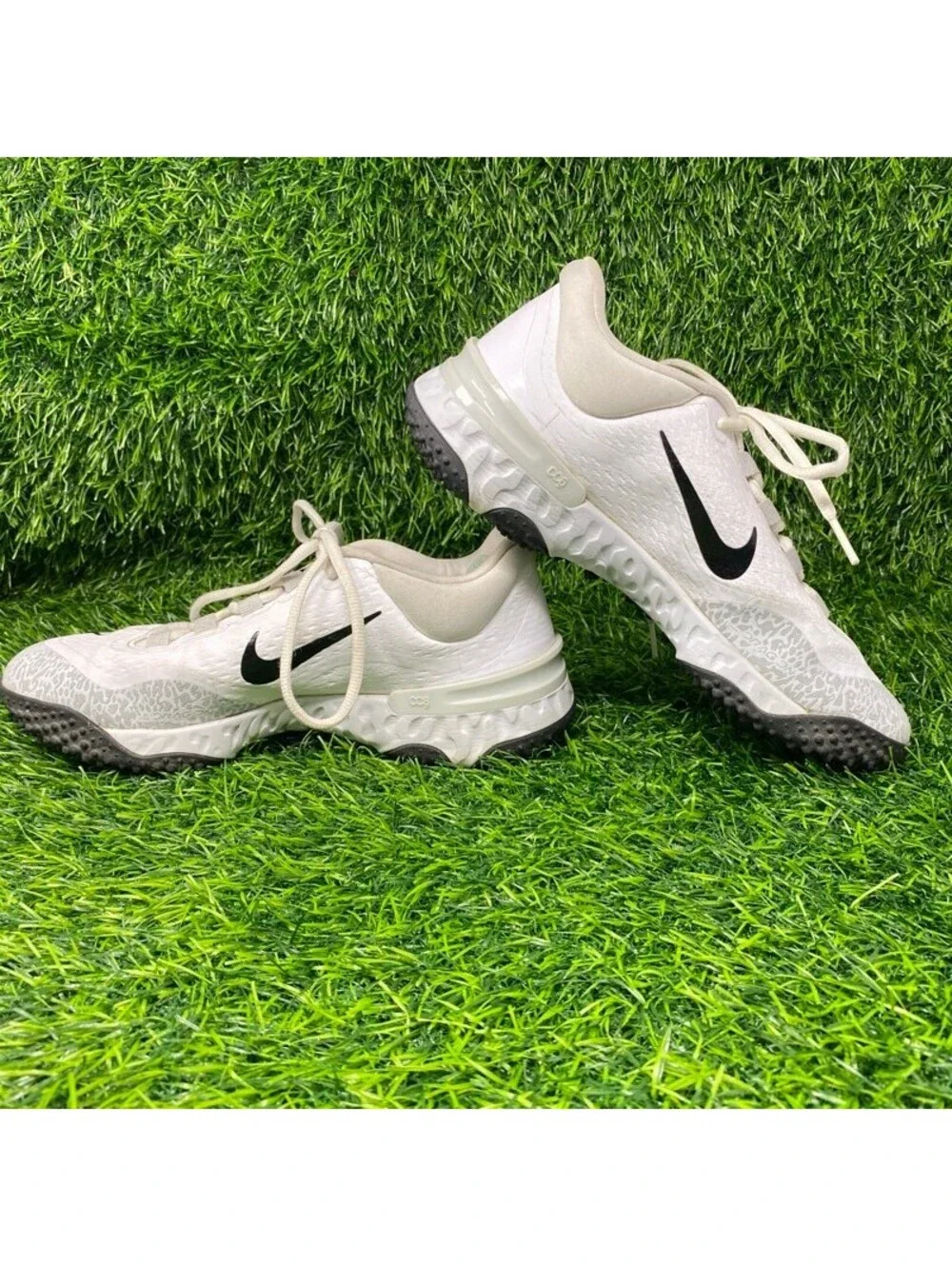 Nike Alpha Huarache Elite 4 FD2746-102 Womens Size 8 Turf Softball White 2295
